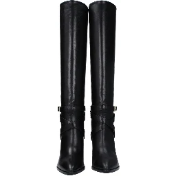 أحذية جلدية سوداء