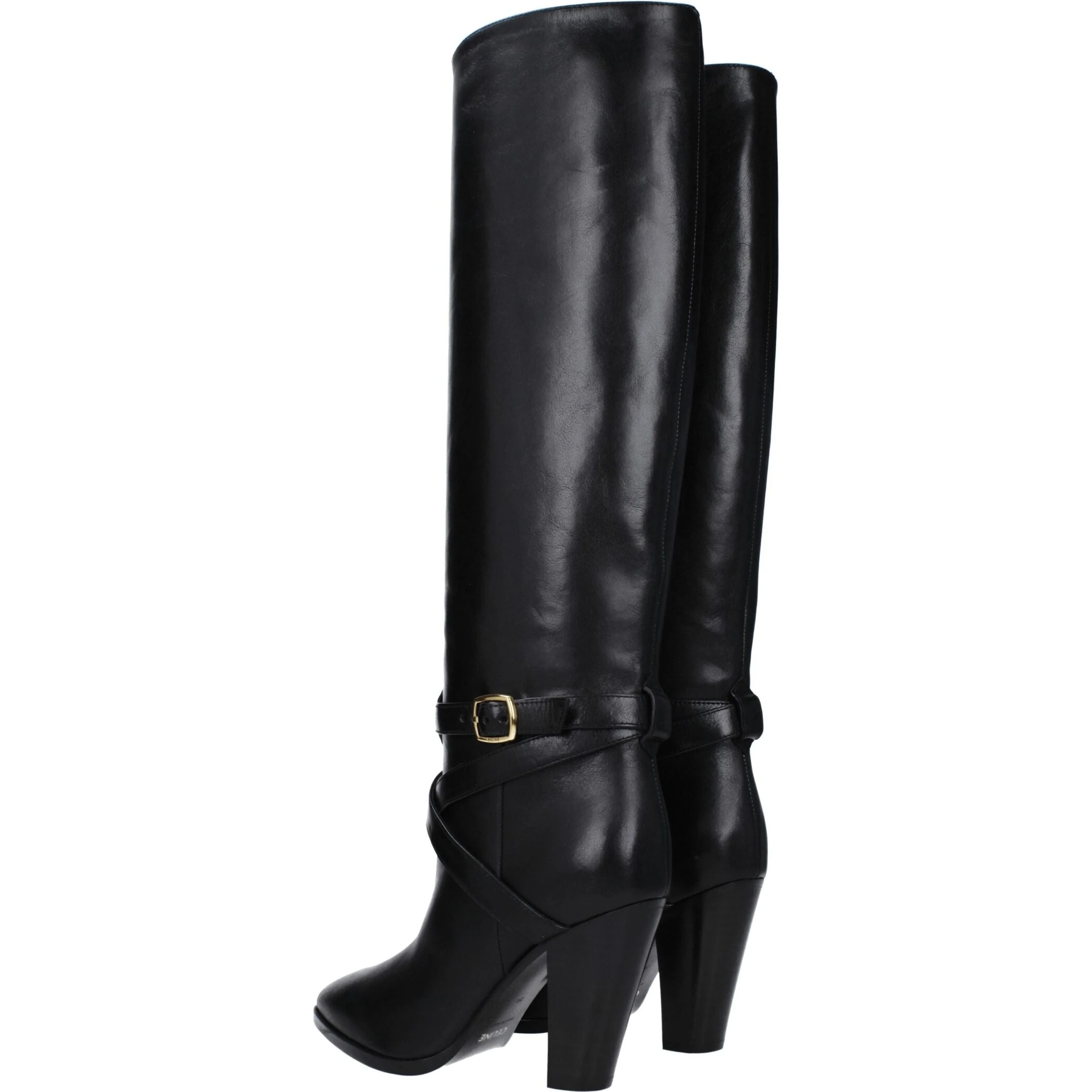 أحذية جلدية سوداء