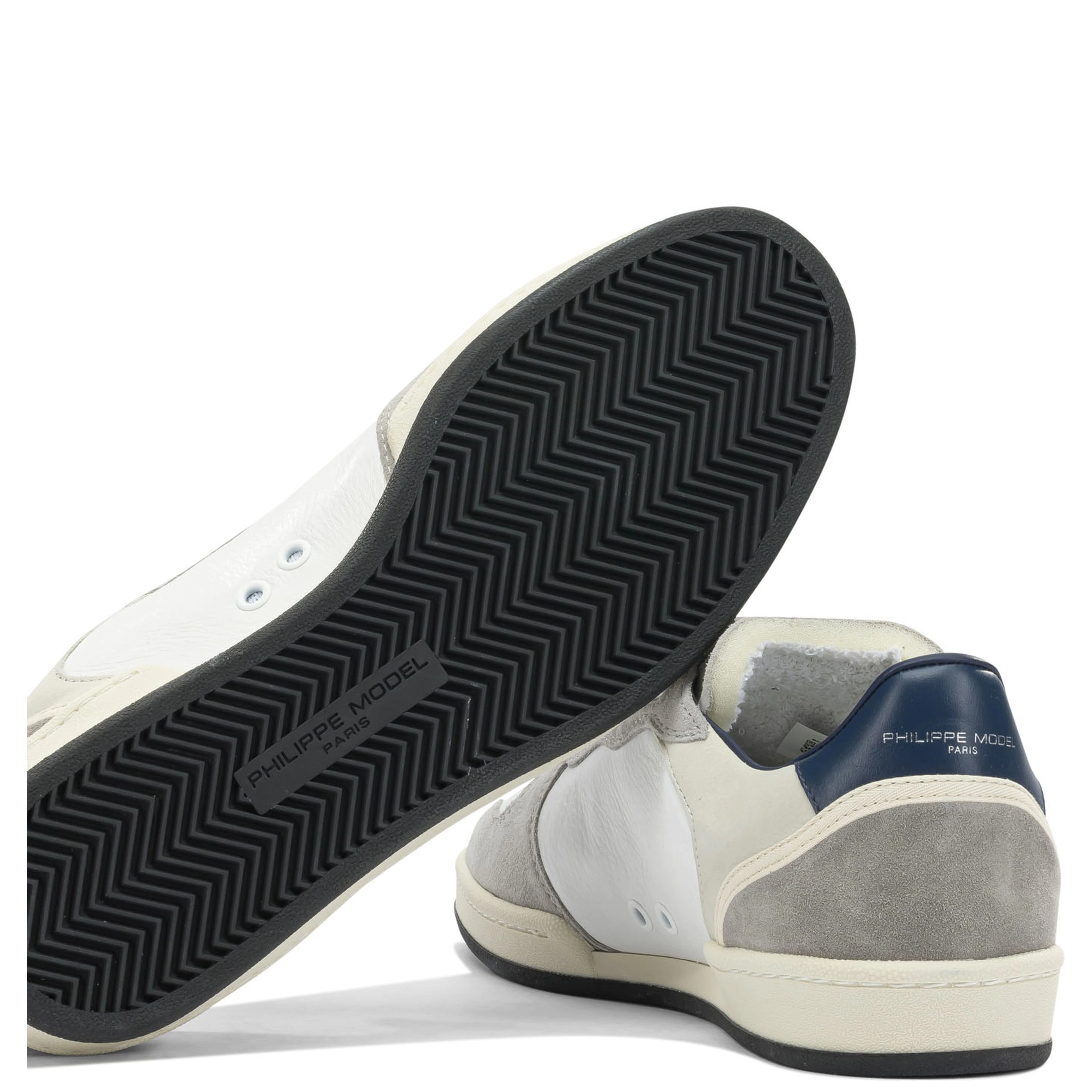 Sneakers & Slip-On
