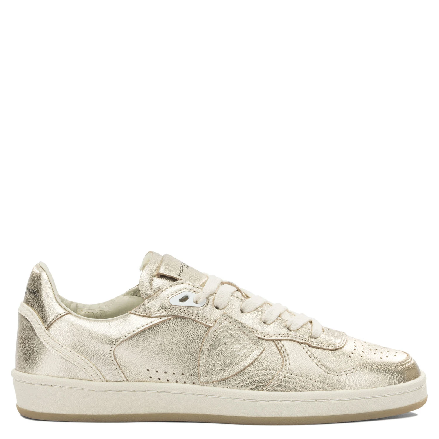 Sneakers & Slip-On