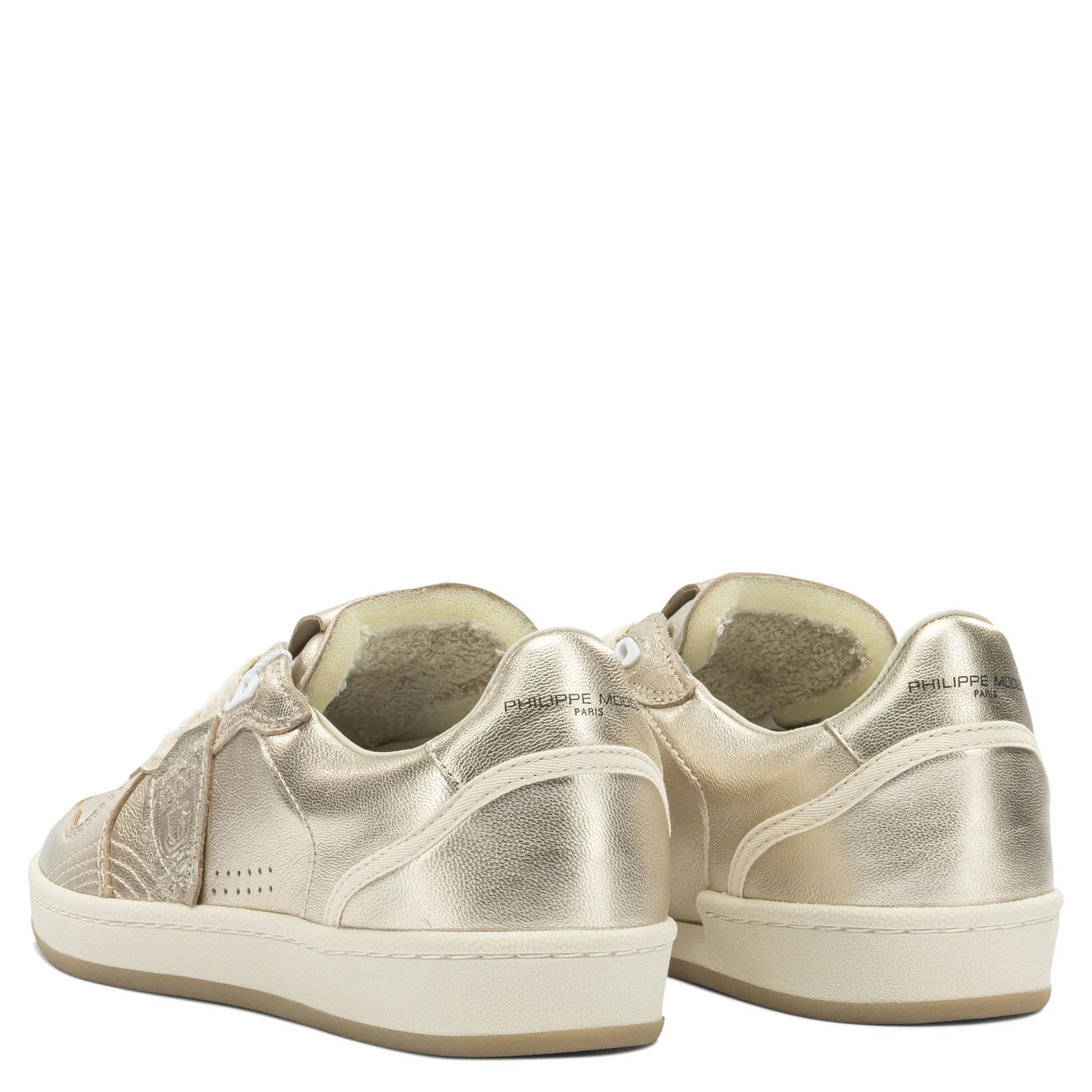 Sneakers & Slip-On