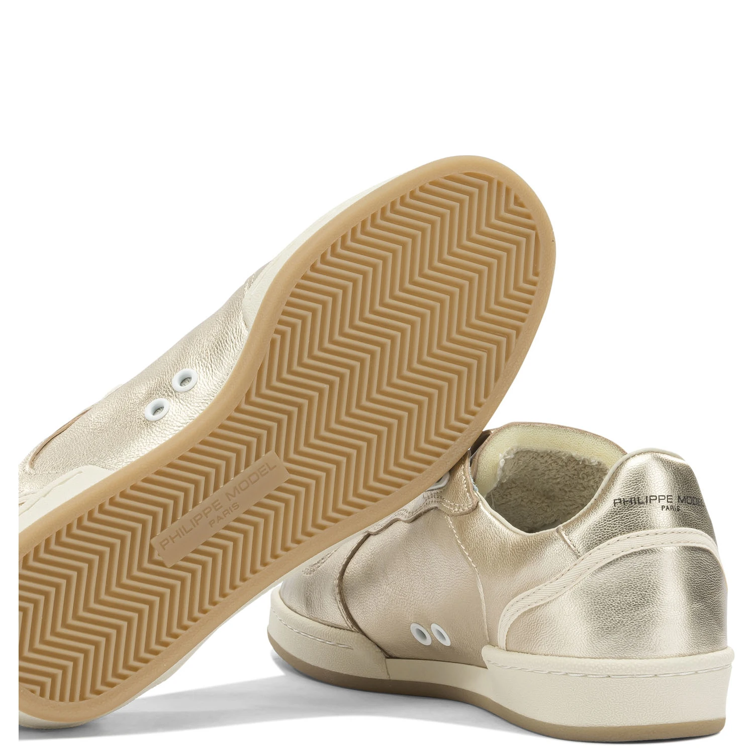 Sneakers & Slip-On
