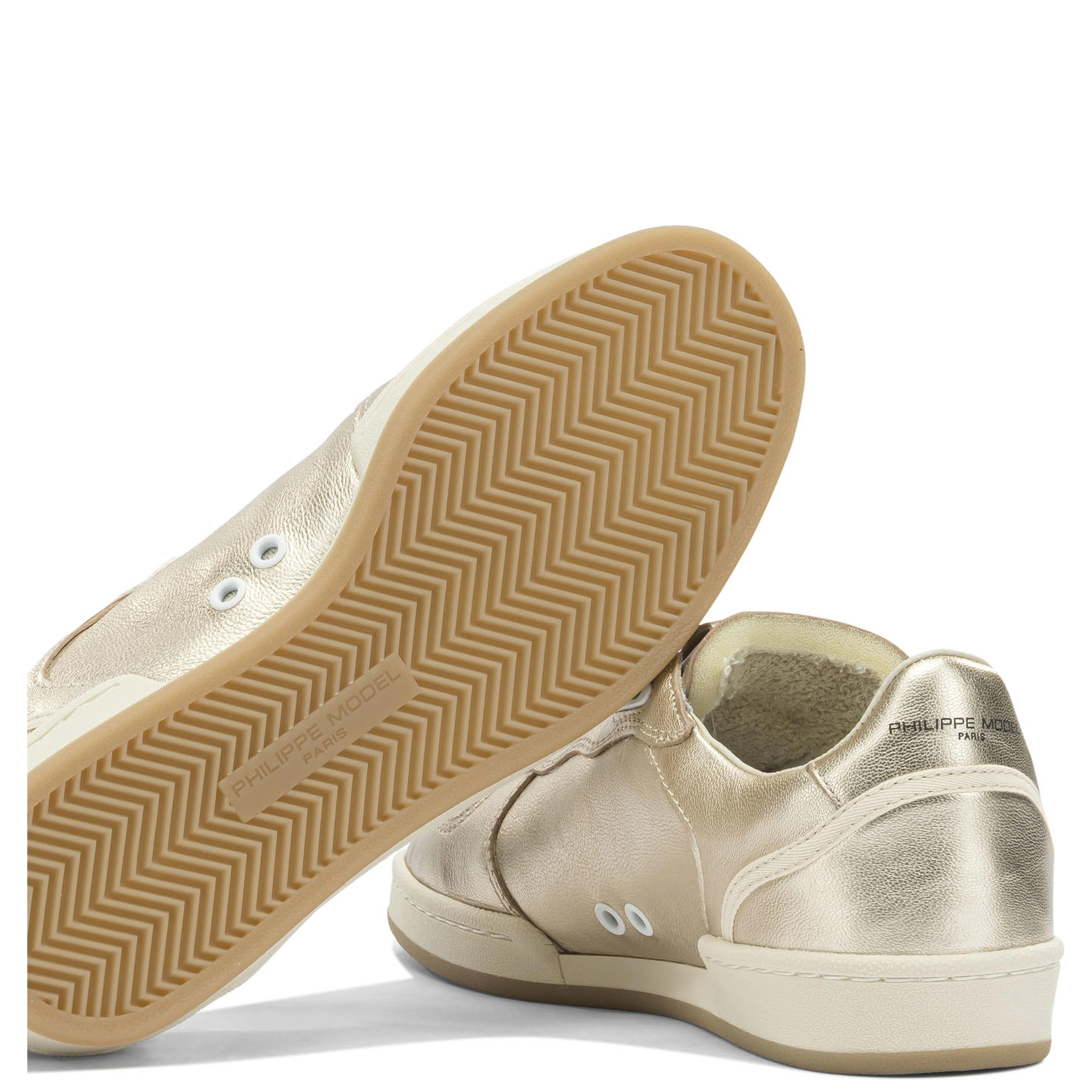 Sneakers & Slip-On