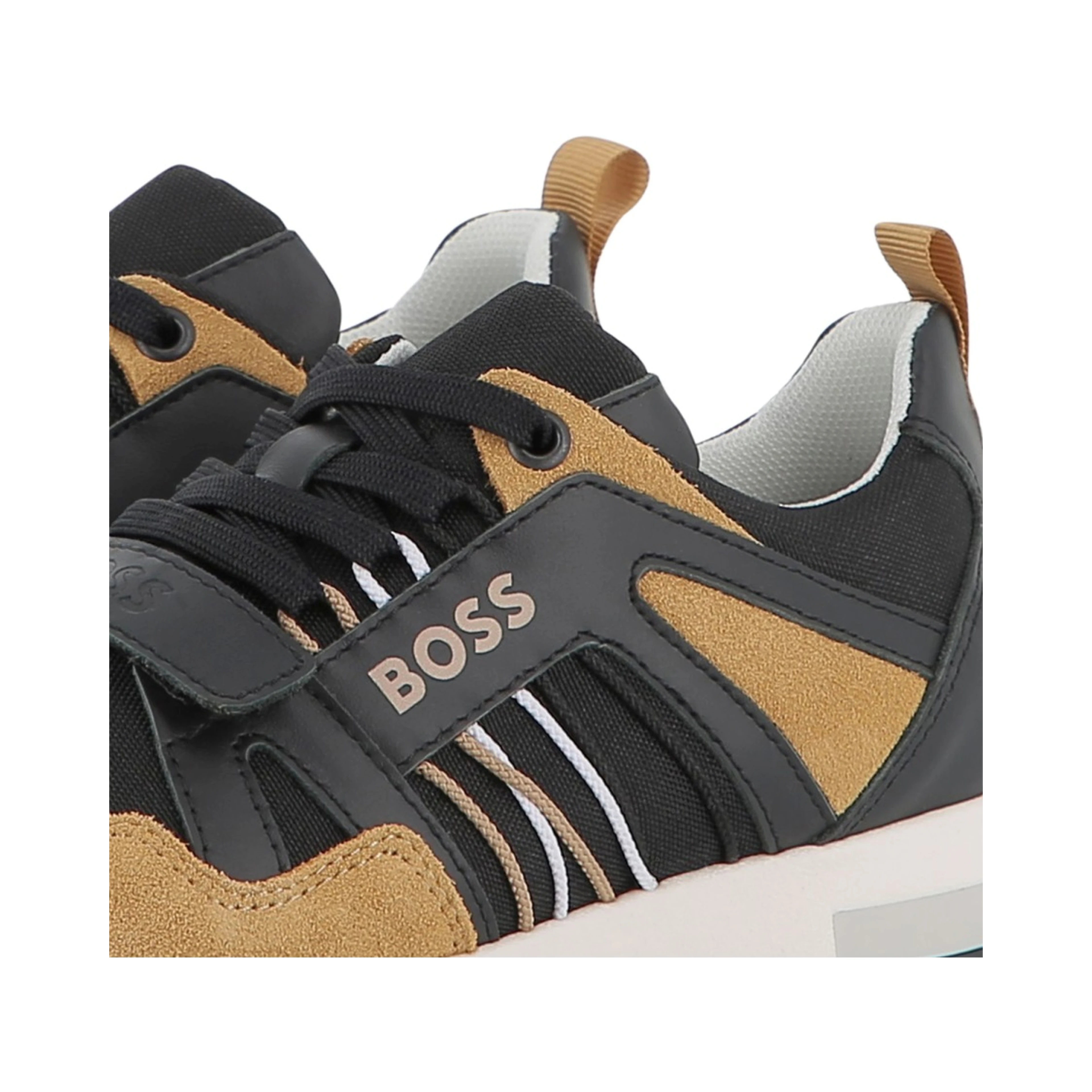 SNEAKER