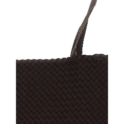 مثل حقيبة كبيرة