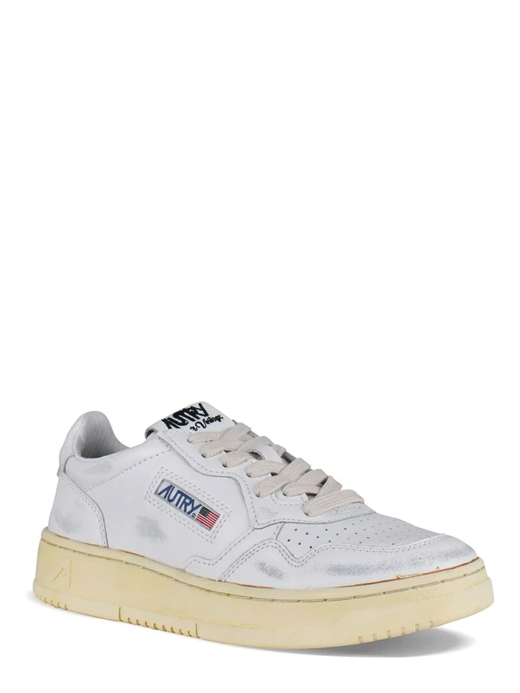 White Leather Low Top Sneakers alternative
