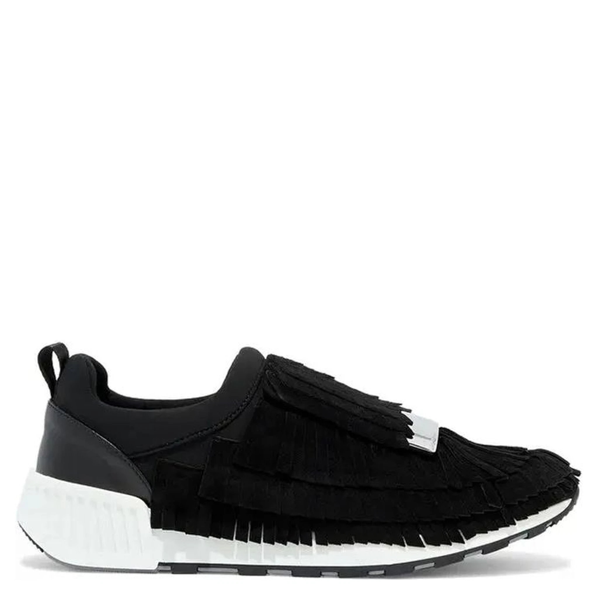 حذاء رياضي أسود من القماش