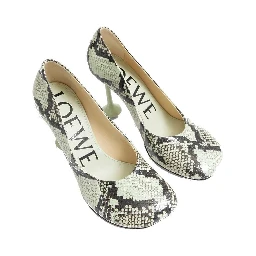 حذاء بكعب عالٍ من جلد الماعز بلونين