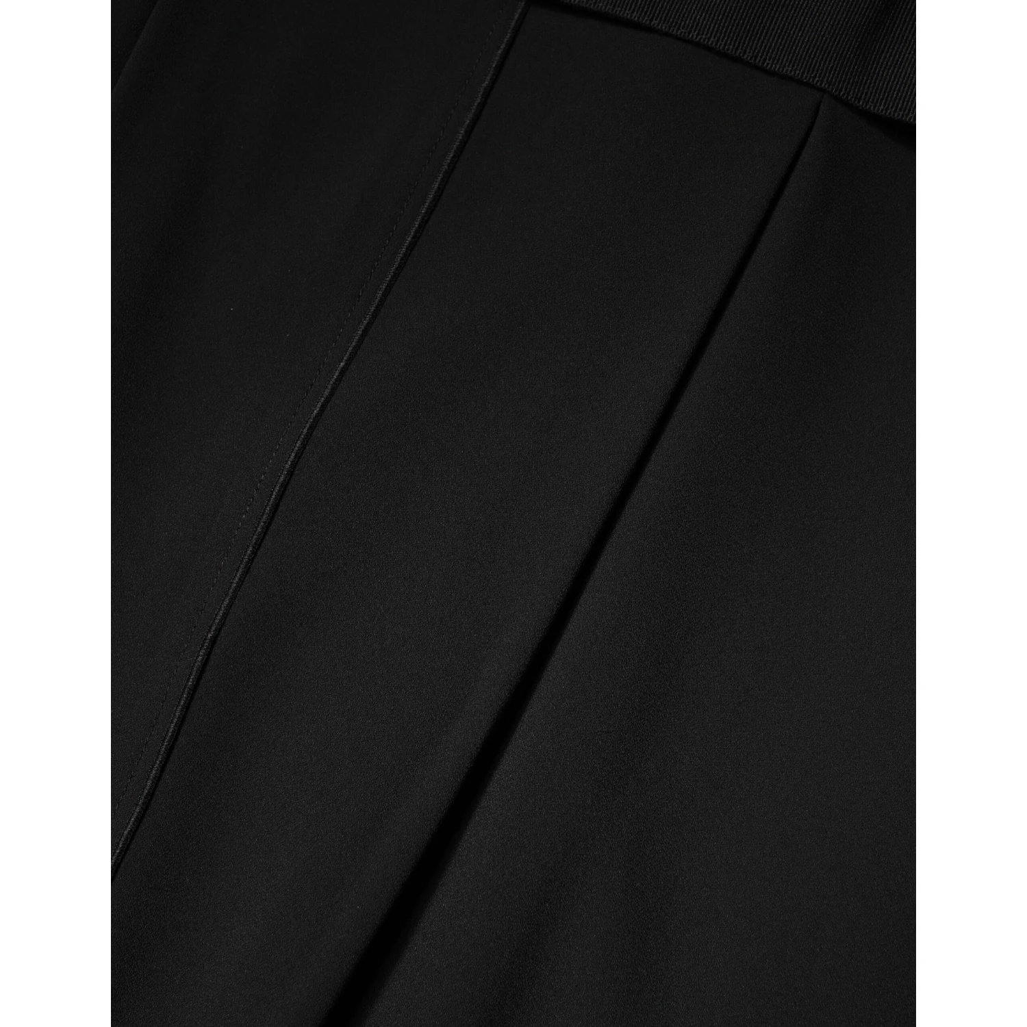 Black Sleeveless Sheath Knee Length Dress