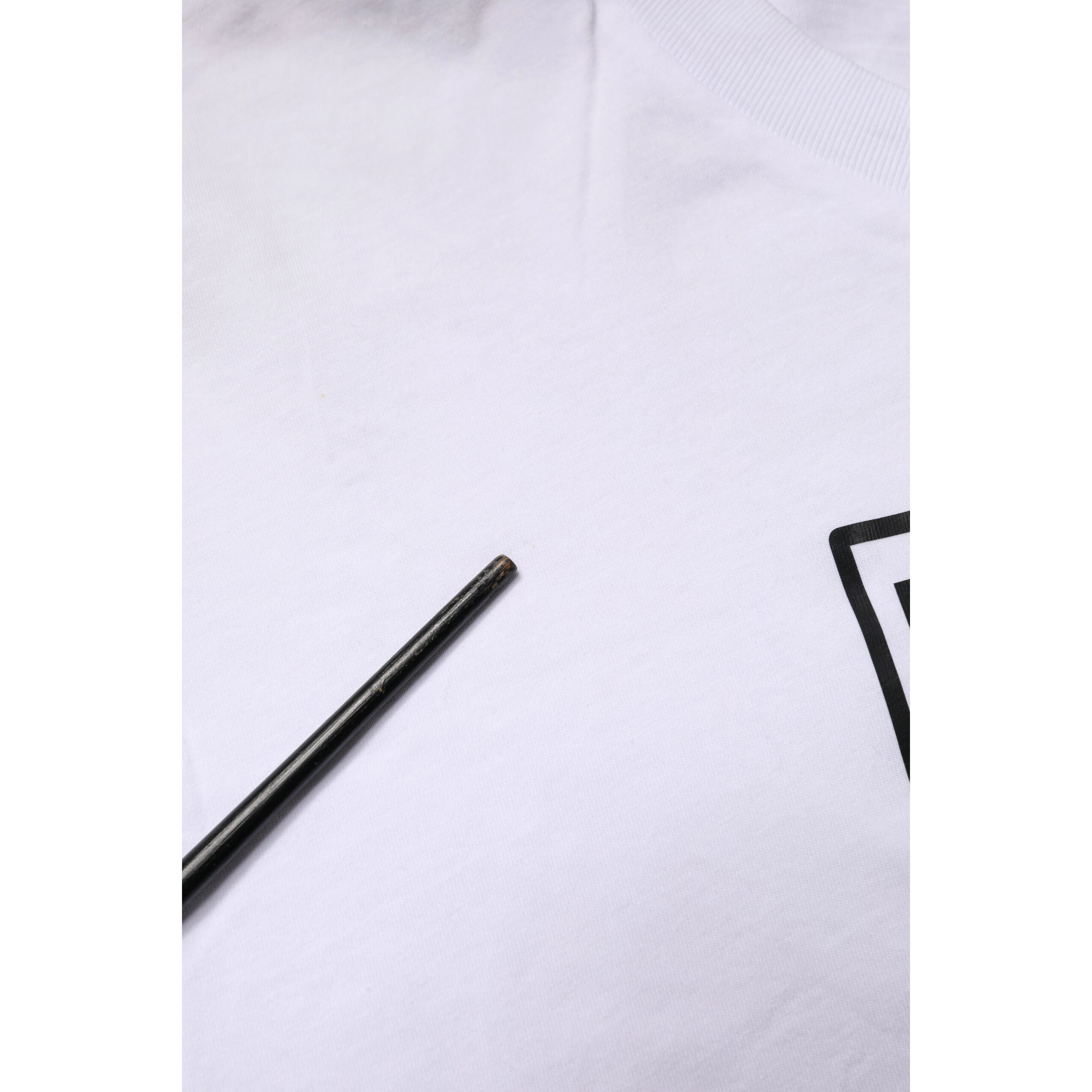 White Graphic Cotton Men Crew Neck T-shirt