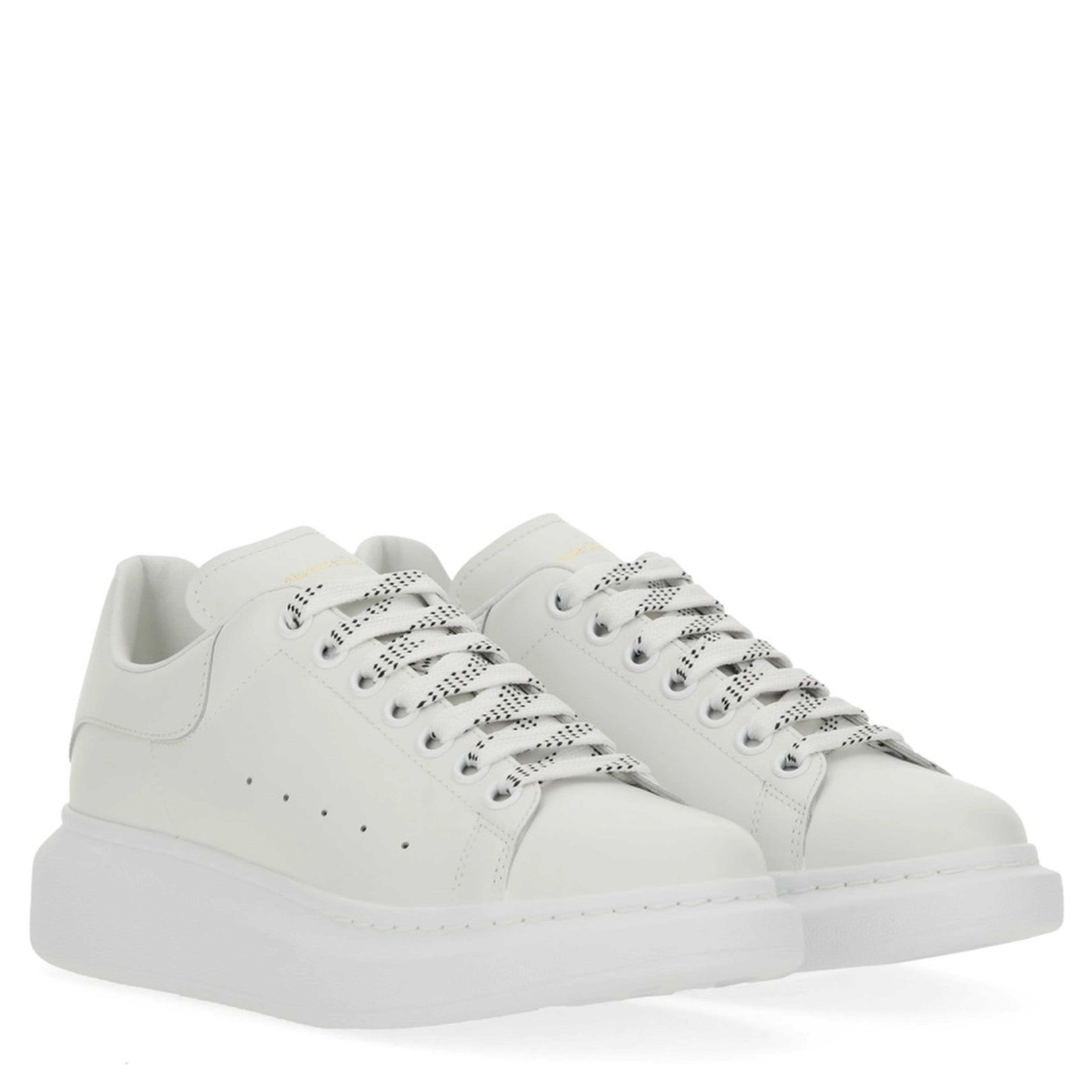 OVERSIZED SNEAKER