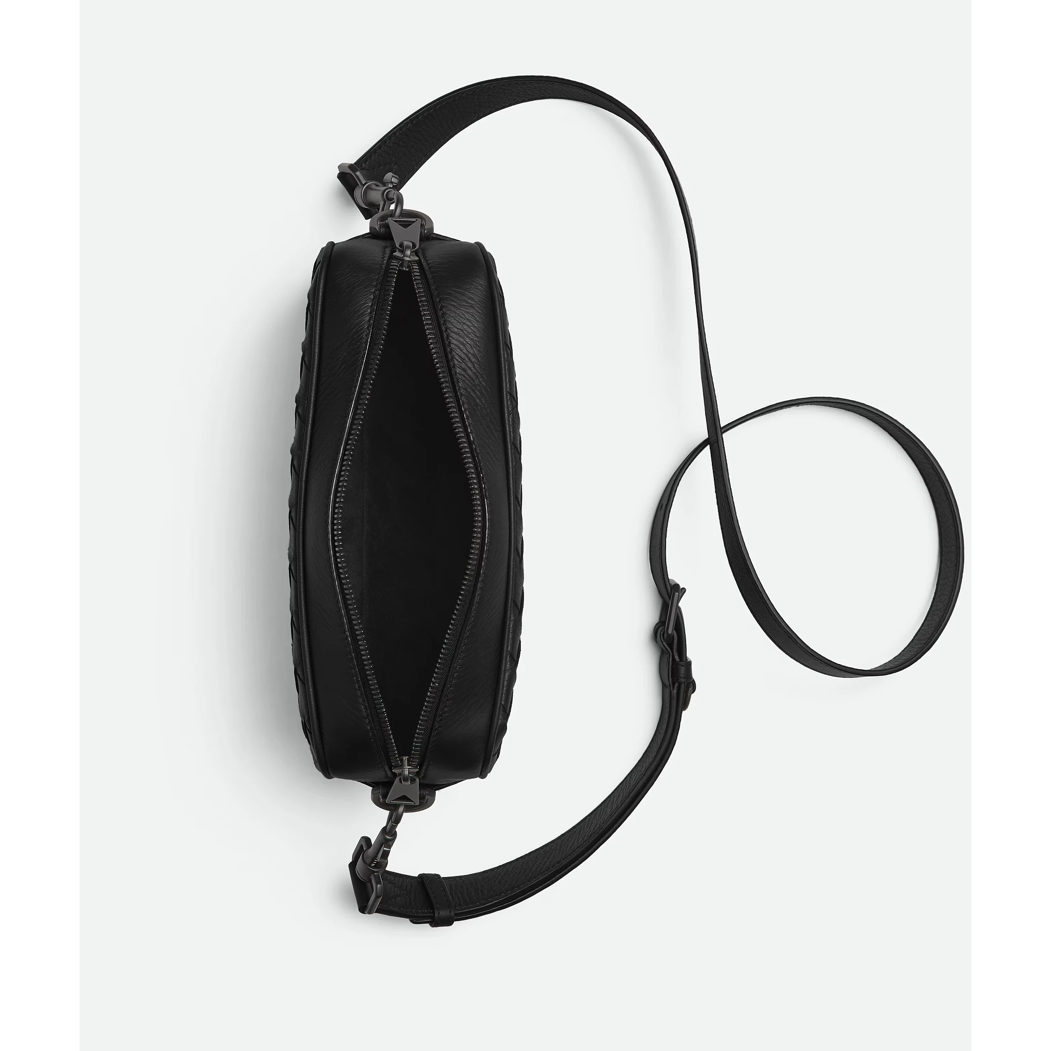 حقيبة كروسبودي "إنتريتشياتو"