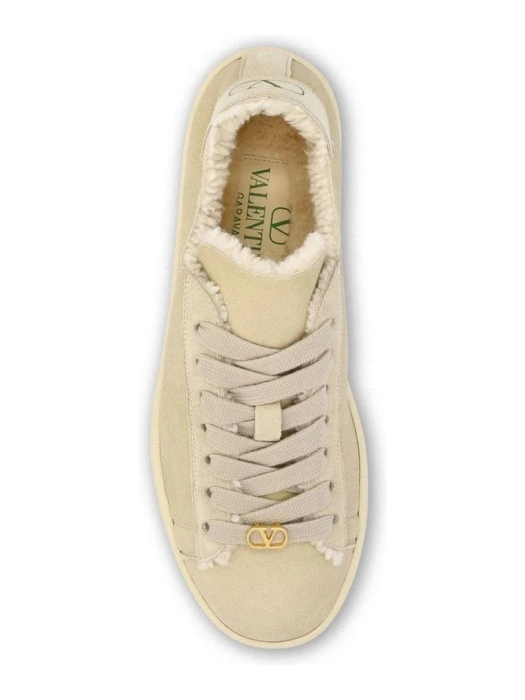 "VLogo Plaque" sneakers in shearling alternative