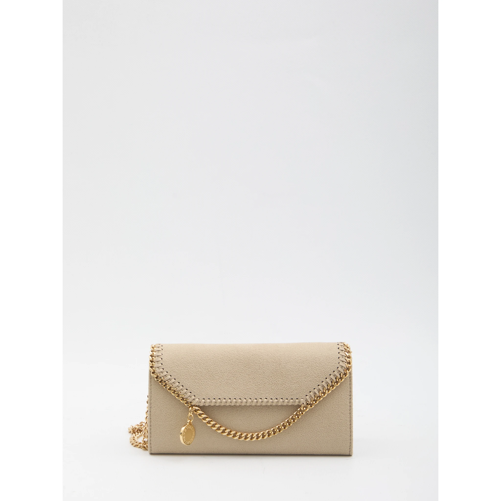 Falabella continental wallet on chain
