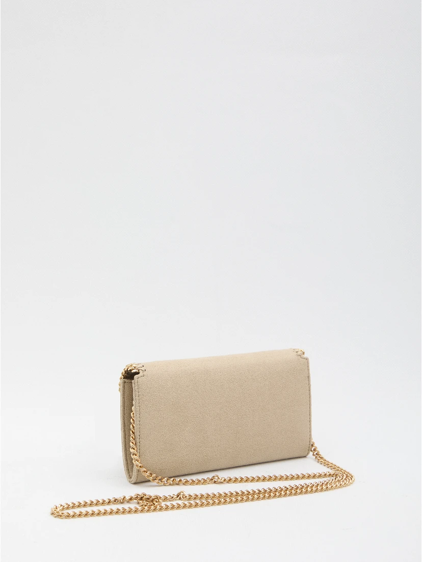 Falabella continental wallet on chain