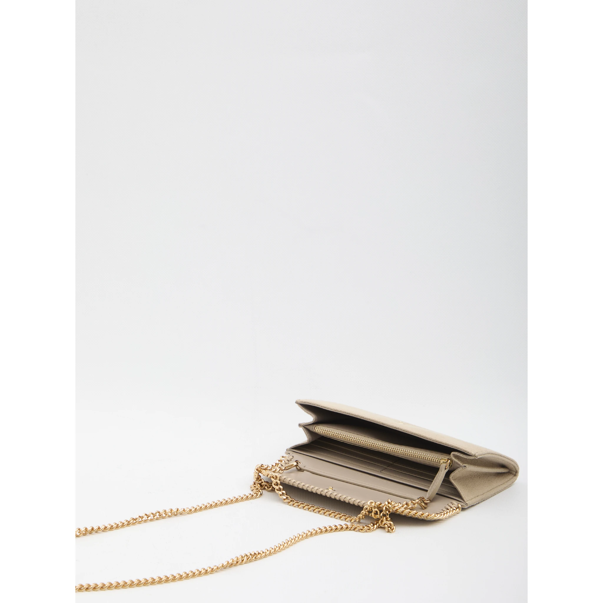 Falabella continental wallet on chain