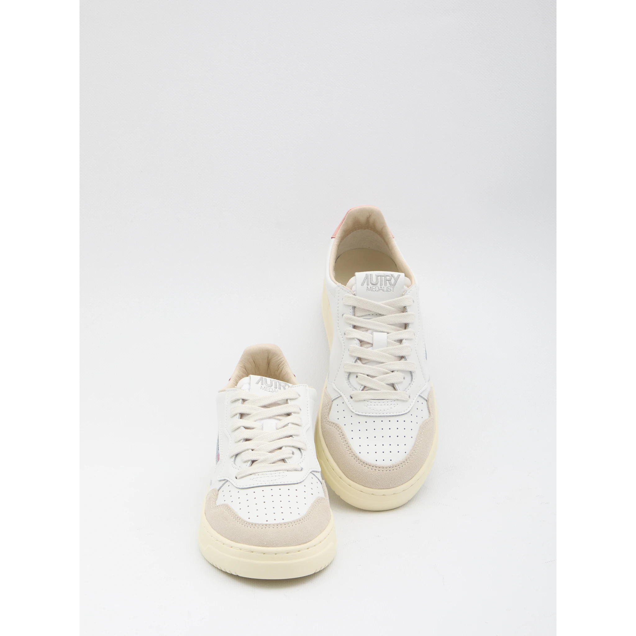 Medalist Low sneakers