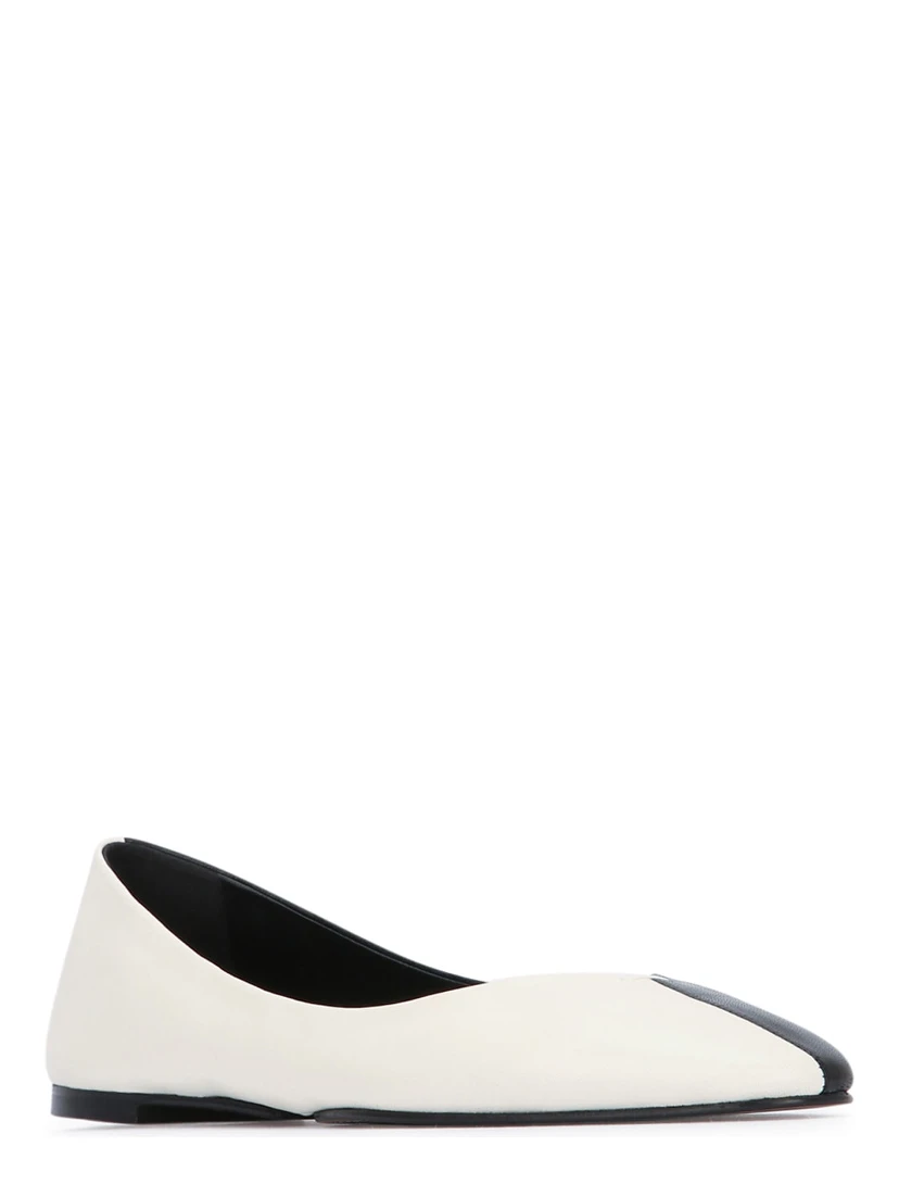 LES BALLERINES OVALO
