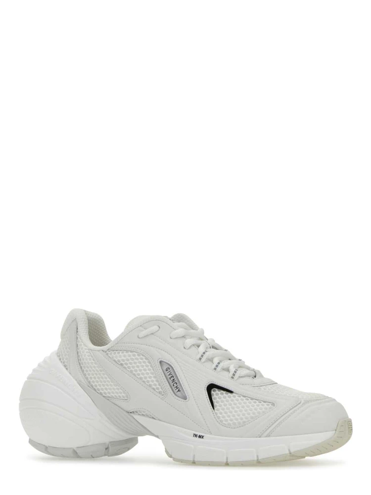 أحذية رياضية alternative