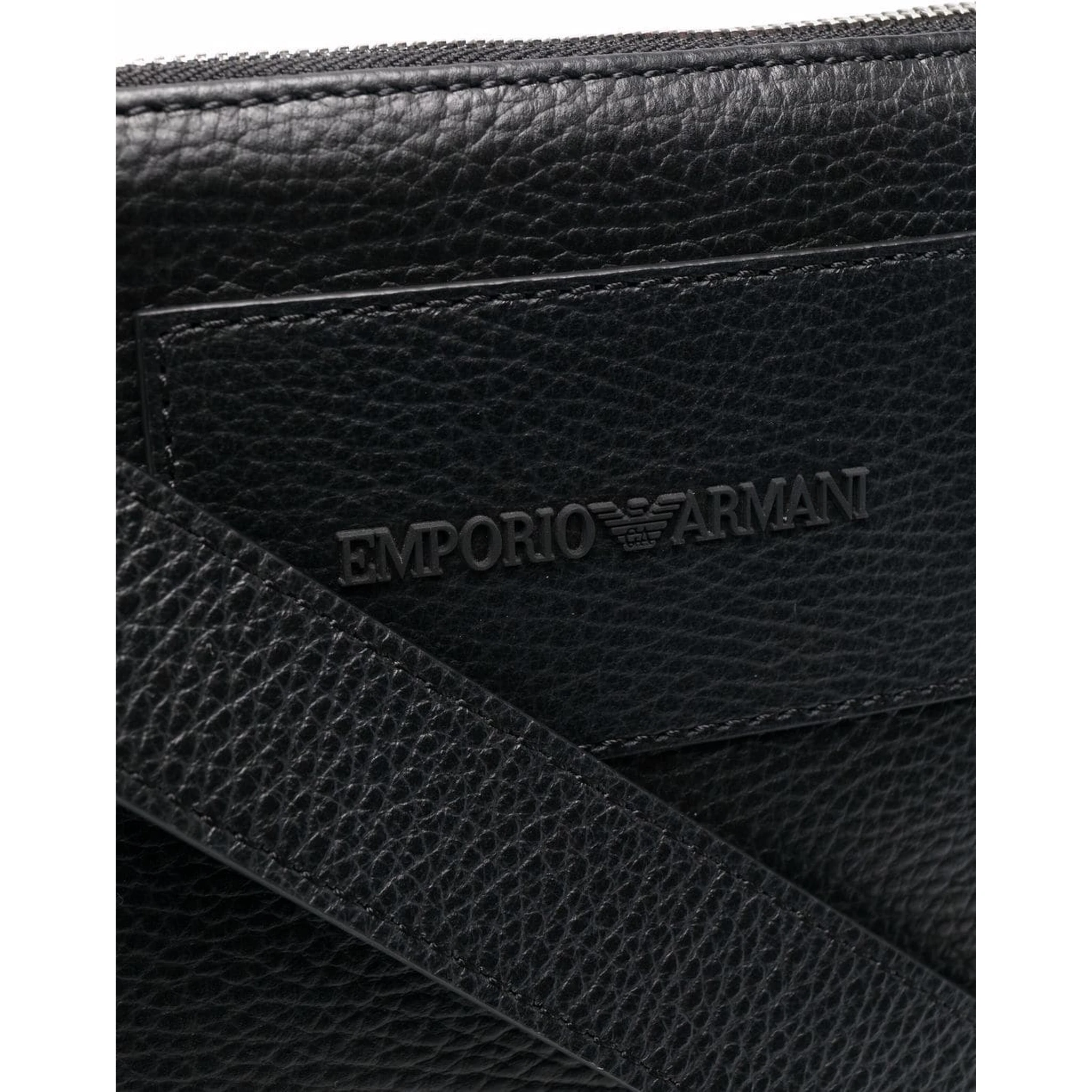 حقائب إمبوريو أرماني.. أسود