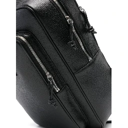 حقائب إمبوريو أرماني.. أسود