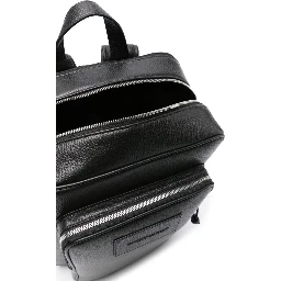 حقائب إمبوريو أرماني.. أسود