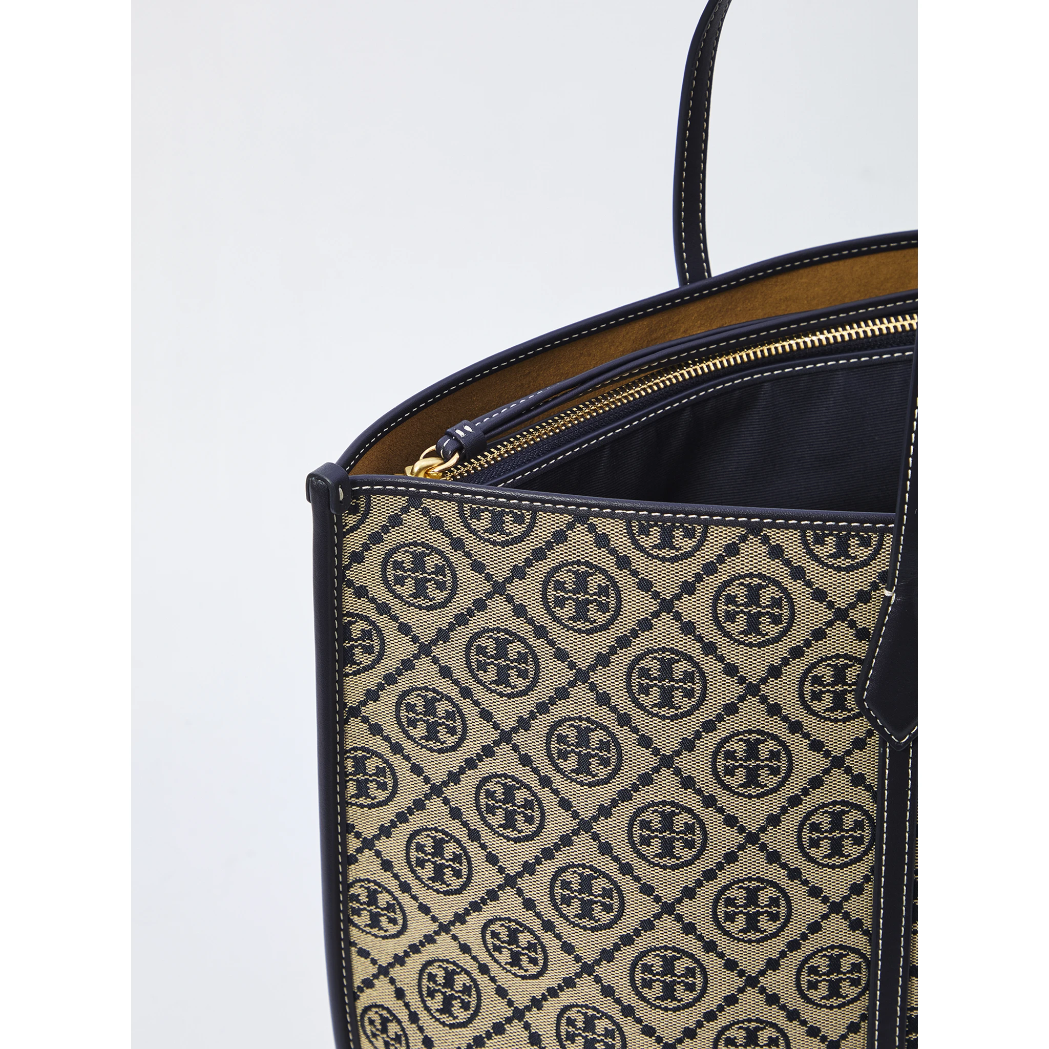 Perry T Monogram shopping bag