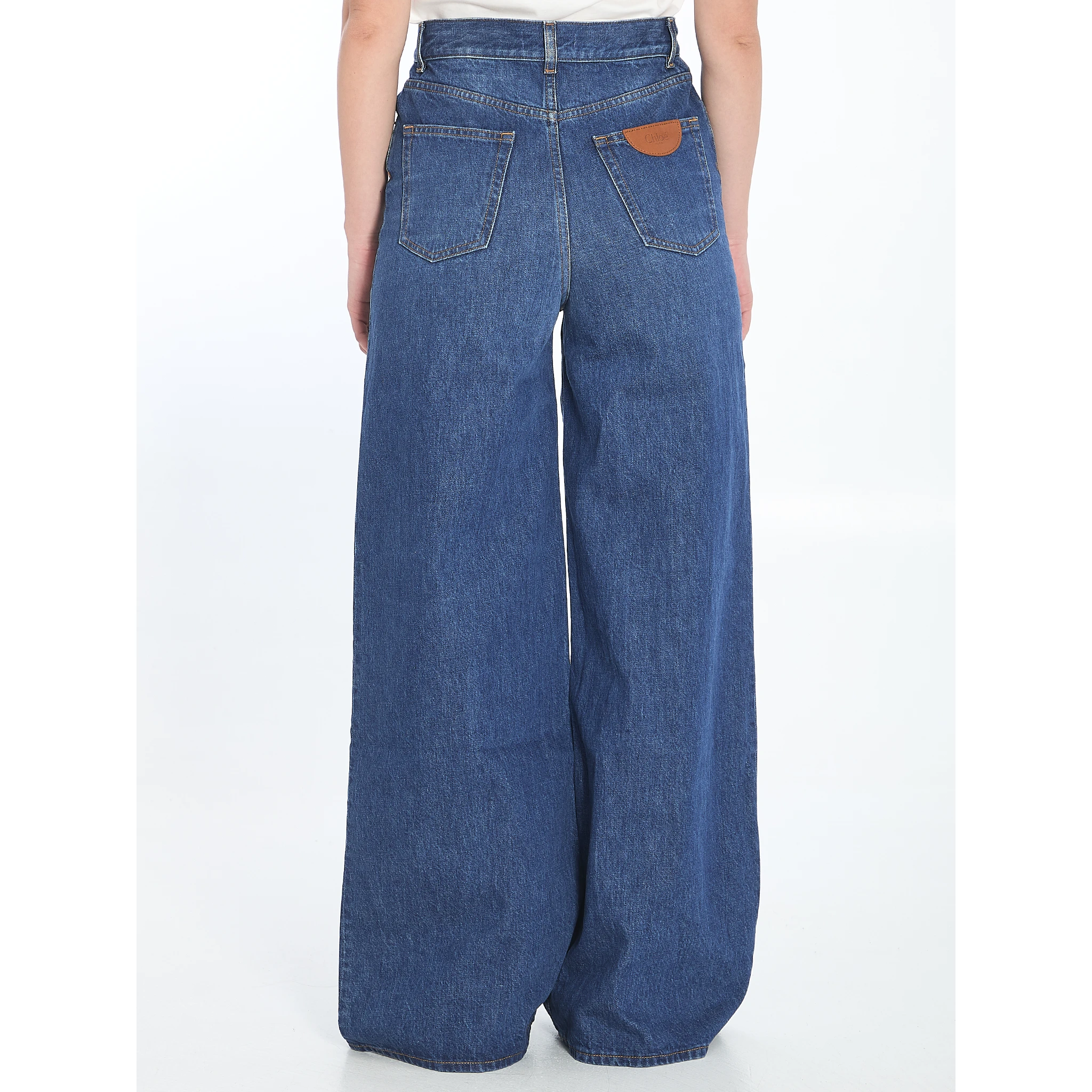 Wide-leg denim jeans