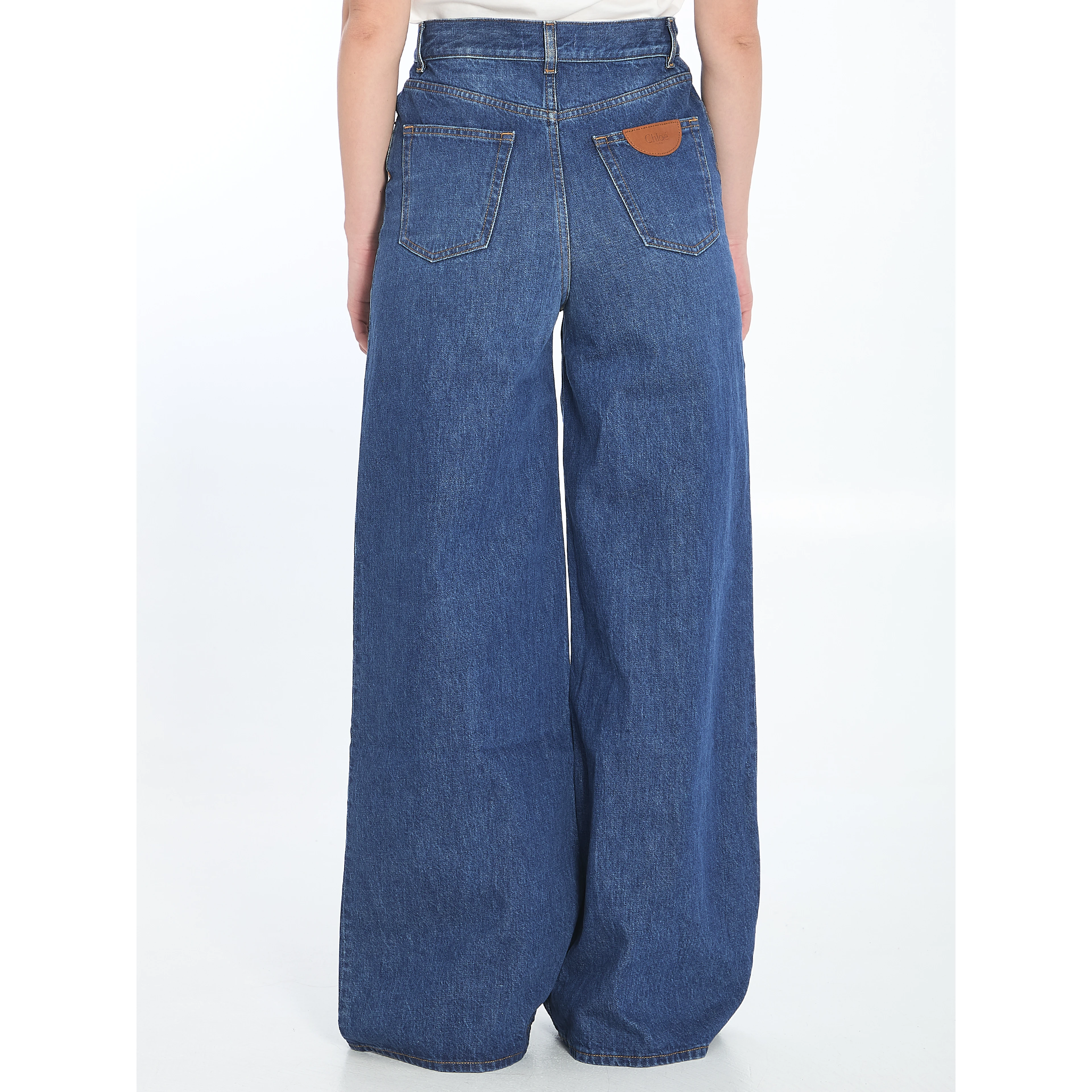 Wide-leg denim jeans