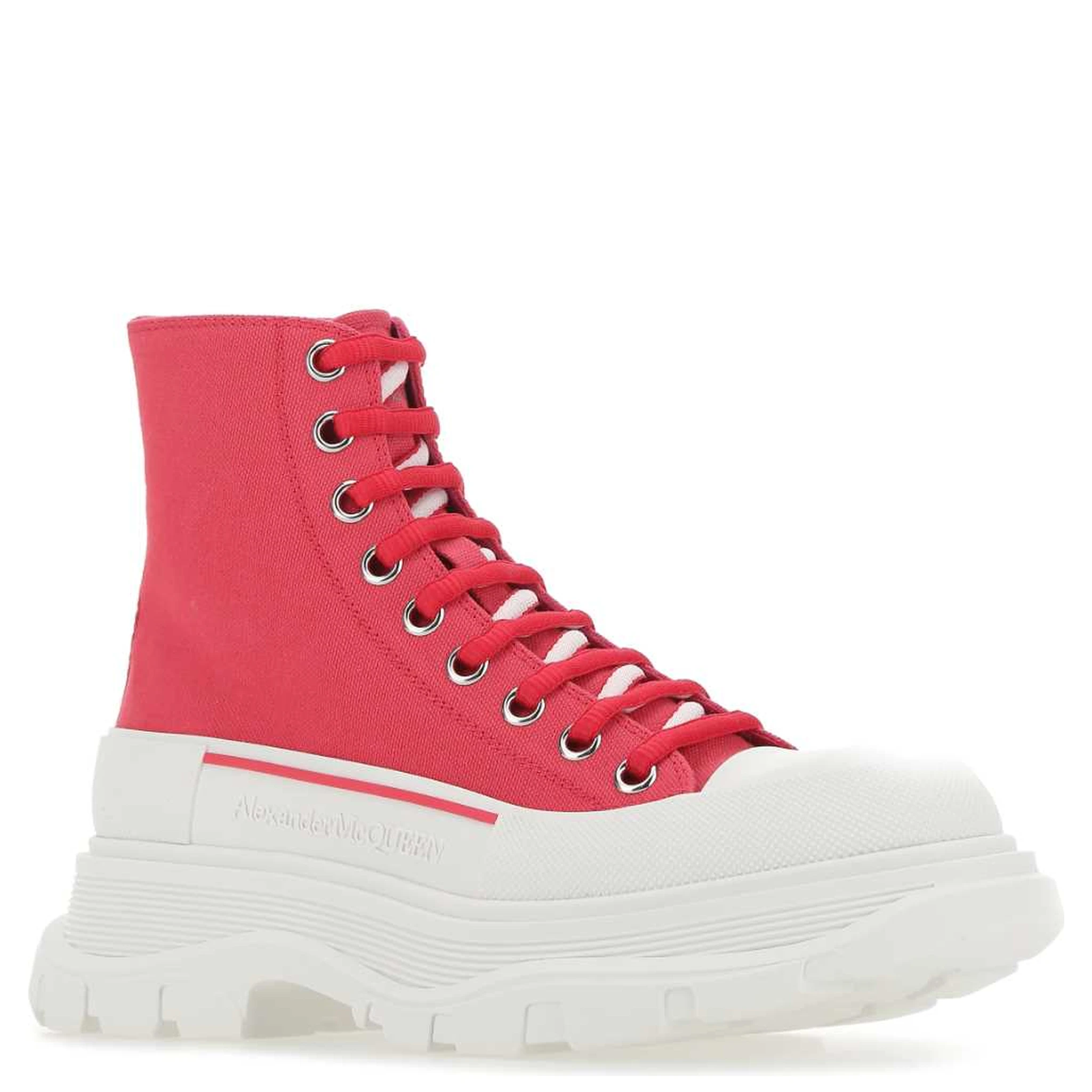 أحذية رياضية