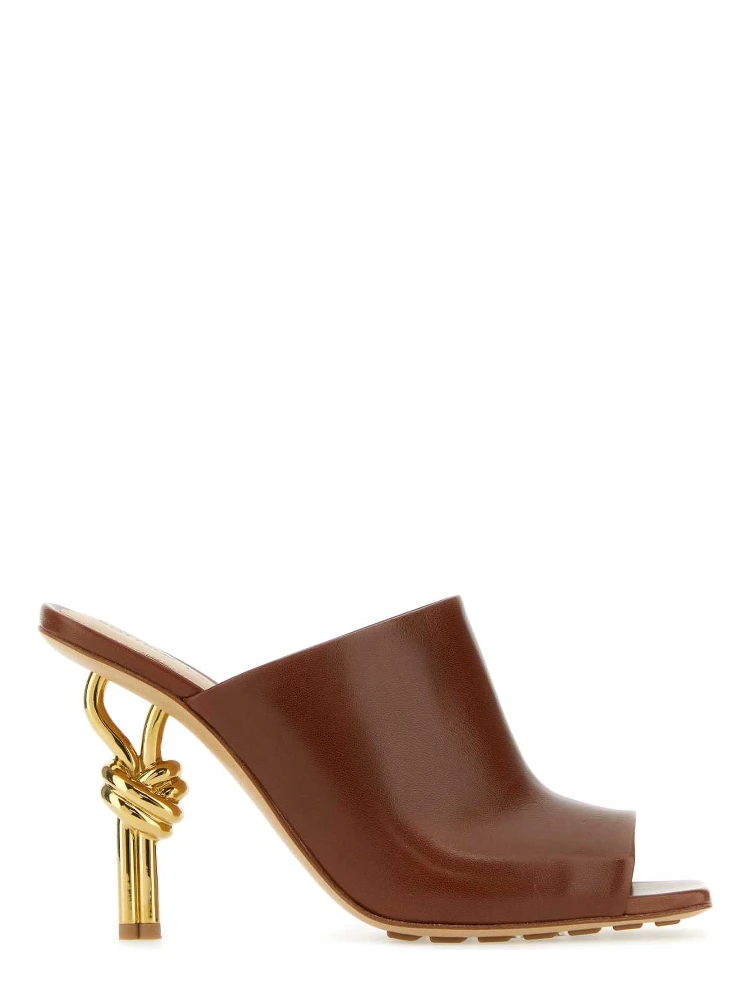 SCARPE CON TACCO