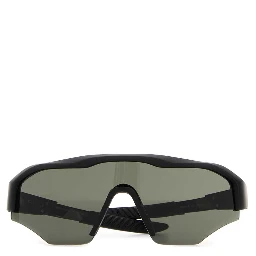 GG2017S MAN SUNGL    INJECTION