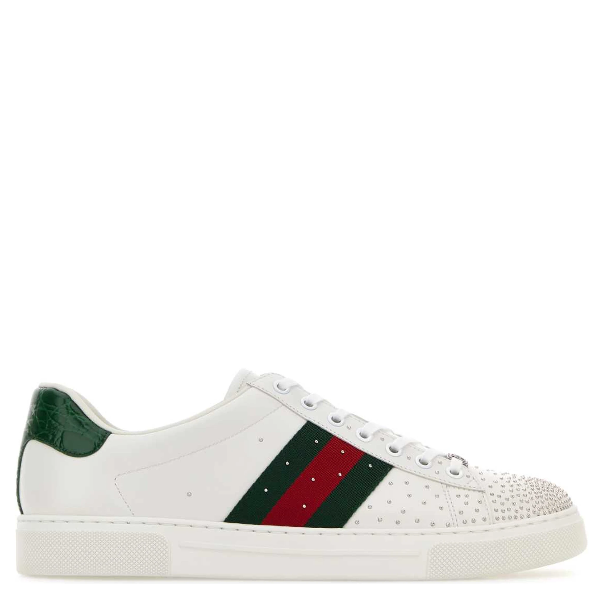 LEATHER UPPER AND RUBBER SOLE SNEAKER