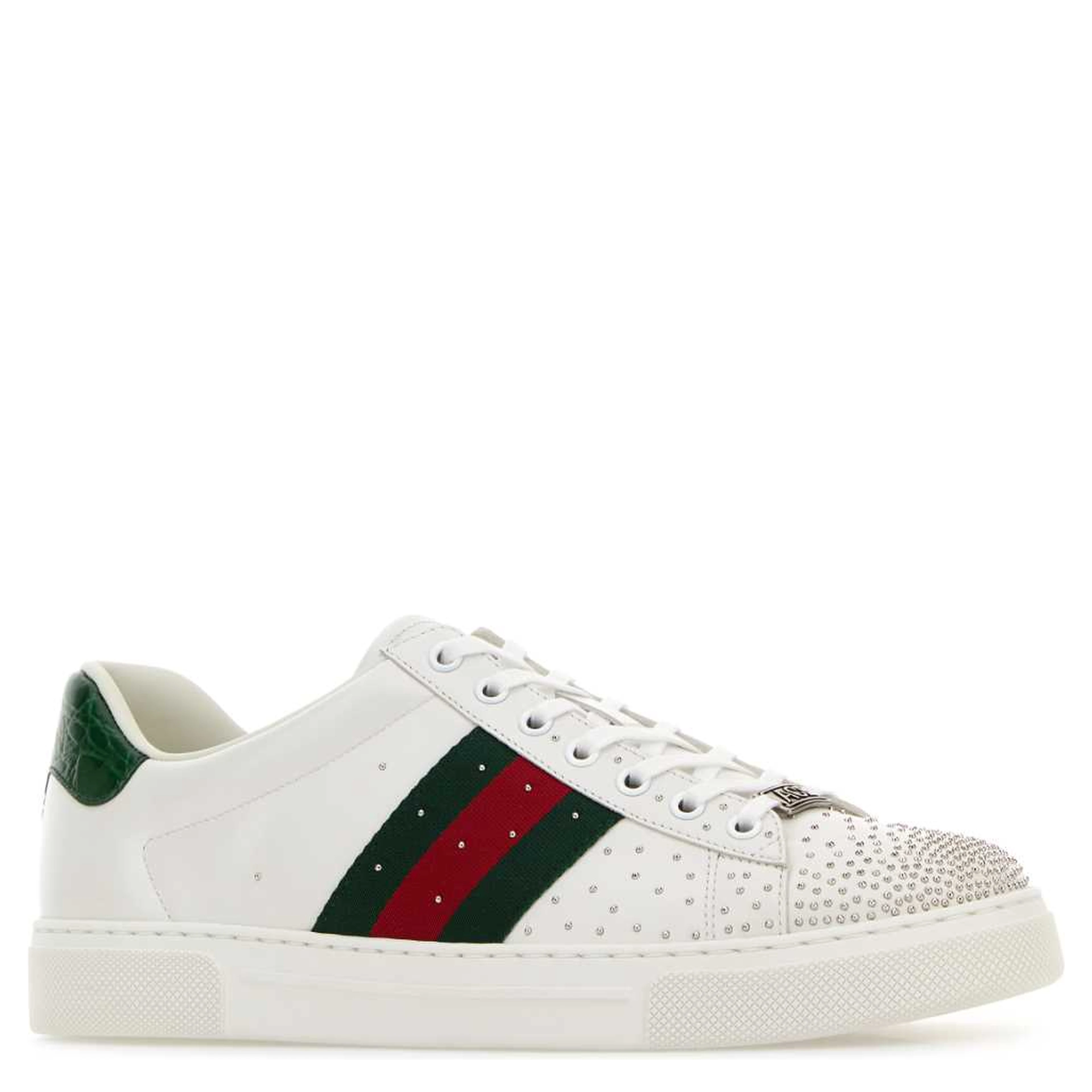 LEATHER UPPER AND RUBBER SOLE SNEAKER