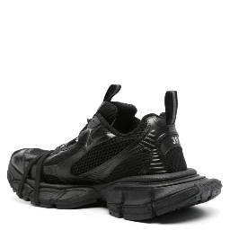 "3XL" sneakers