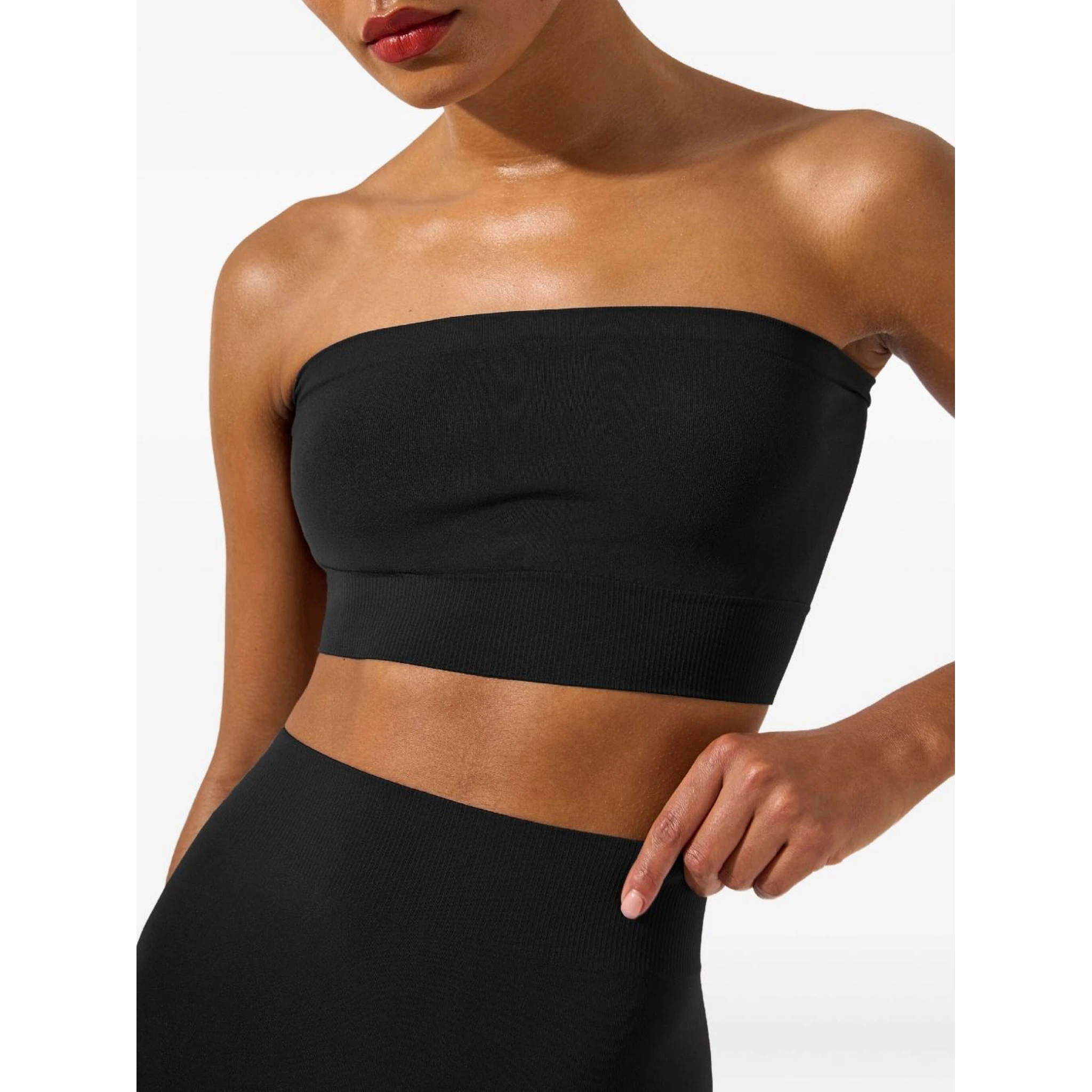 وولفورد توب أسود