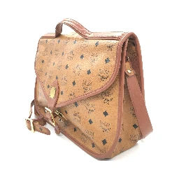 Vesutos Leather Messenger Bag