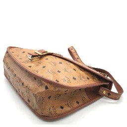 Vesutos Leather Messenger Bag