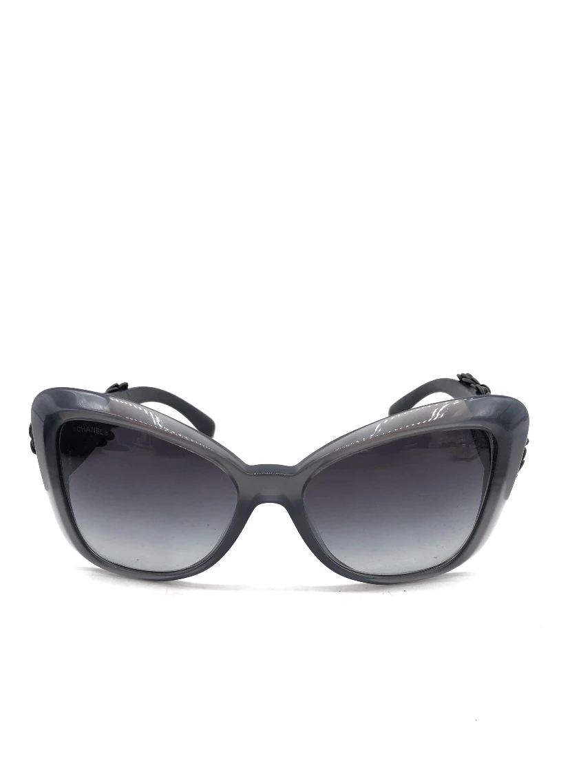Cat Eye Sunglasses With Gradient Lenses
