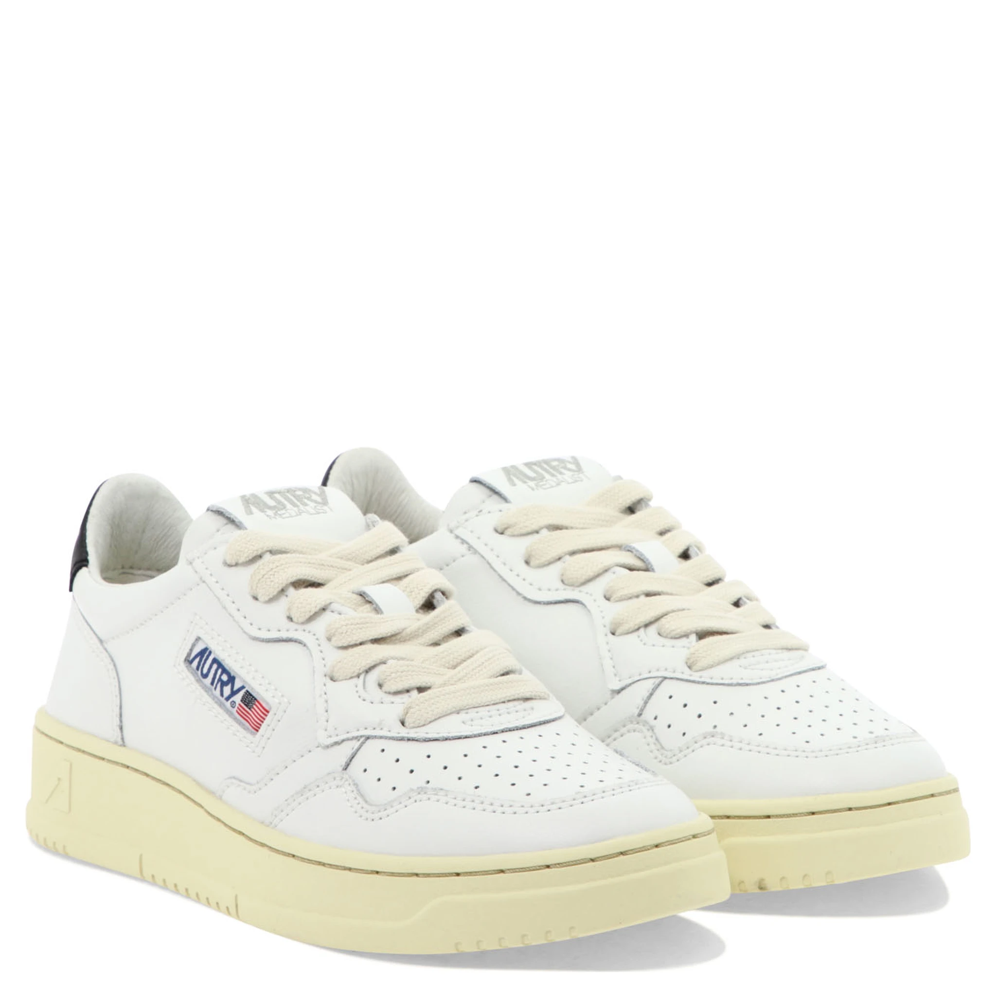"Medalist Low Crystal" sneakers
