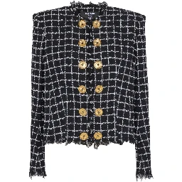 جاكيتات بالمان سوداء