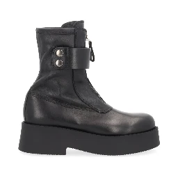 LEATHER BOOT