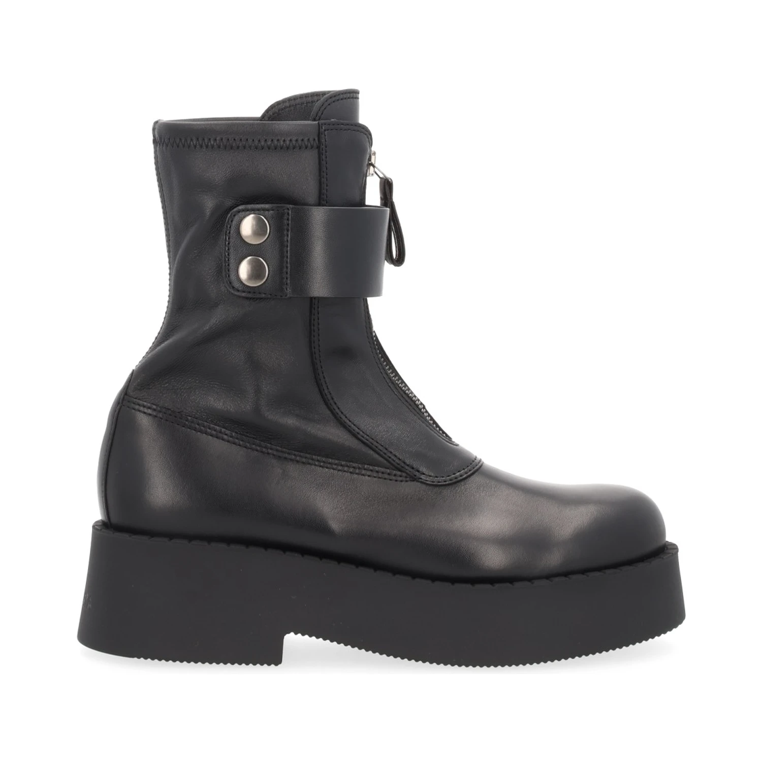LEATHER BOOT