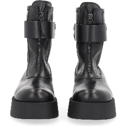 LEATHER BOOT