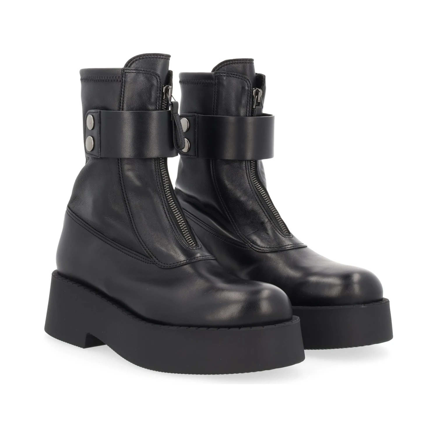 LEATHER BOOT