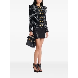 جاكيتات بالمان سوداء