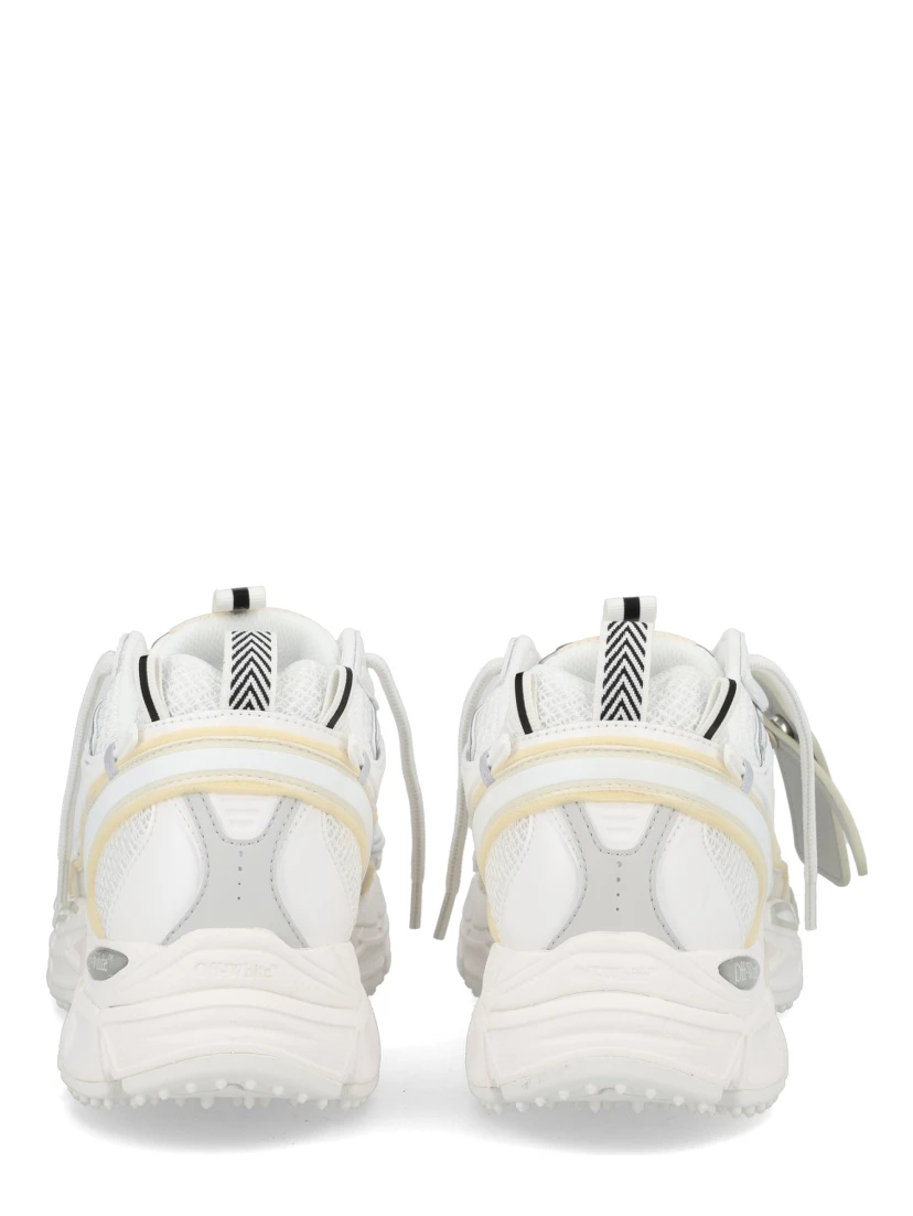 "BE RIGHT BACK" SNEAKER