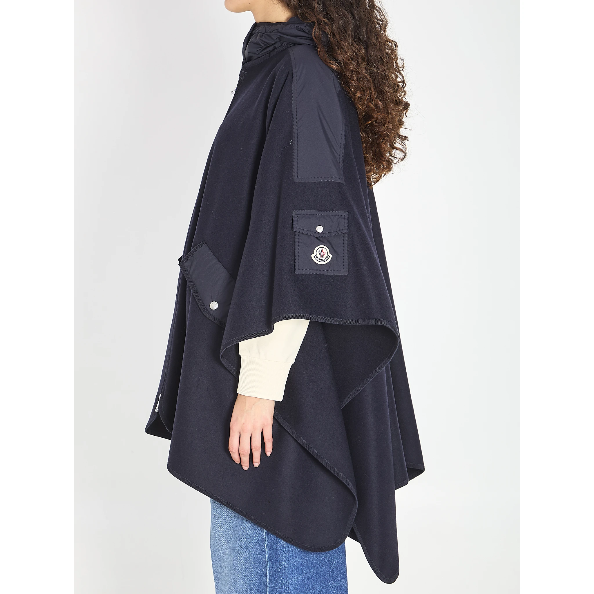 Wool and nylon cape