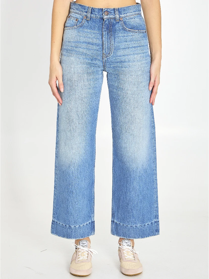High-waisted shorts jeans