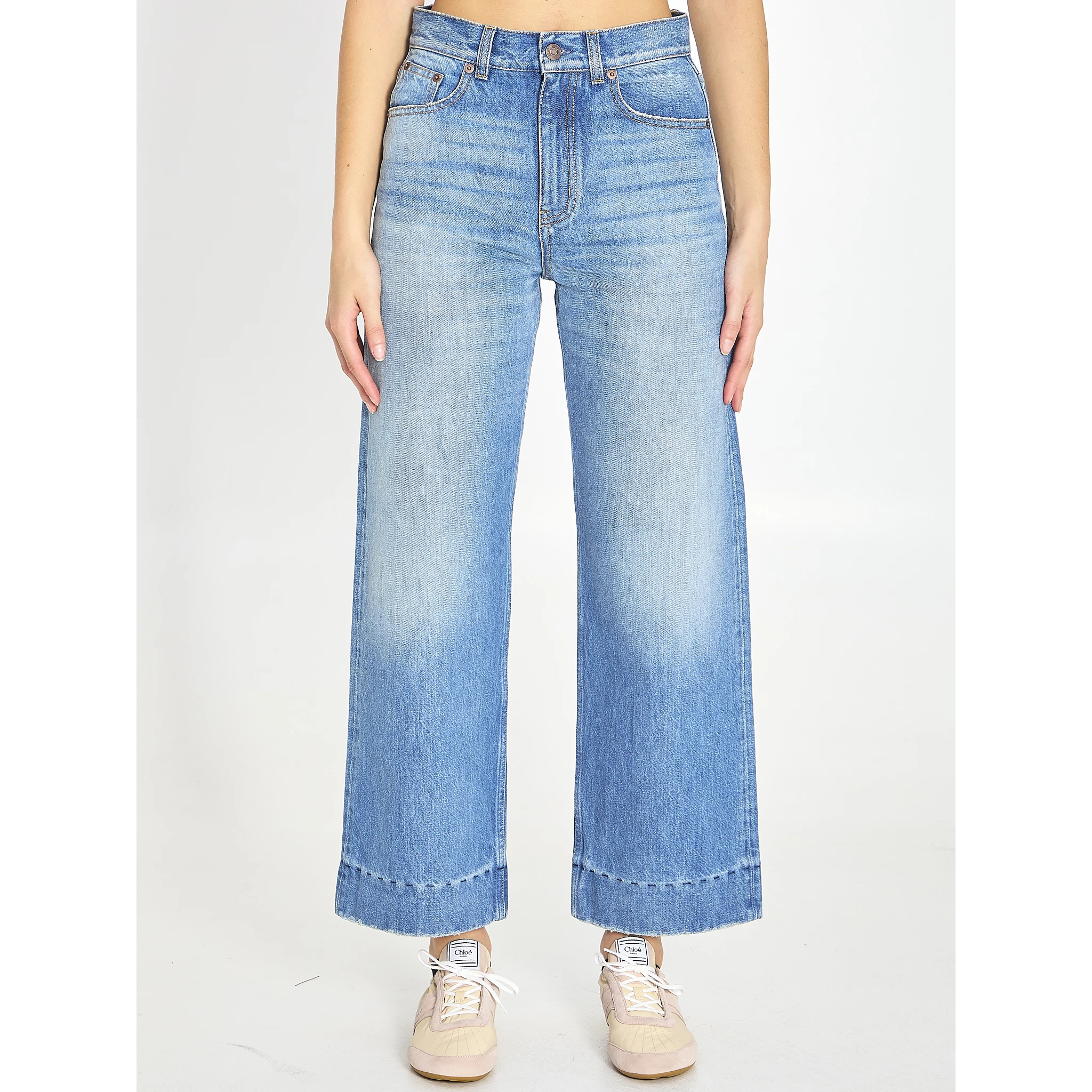 High-waisted shorts jeans